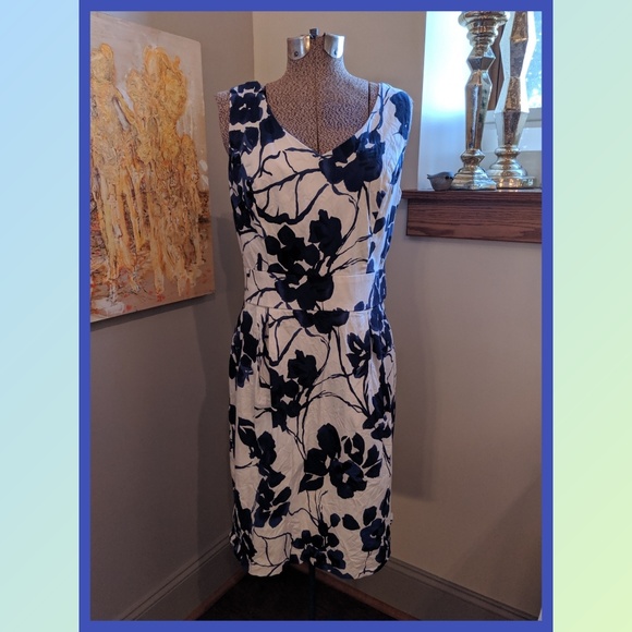 AGB Dresses & Skirts - AGB Sleeveless Dress